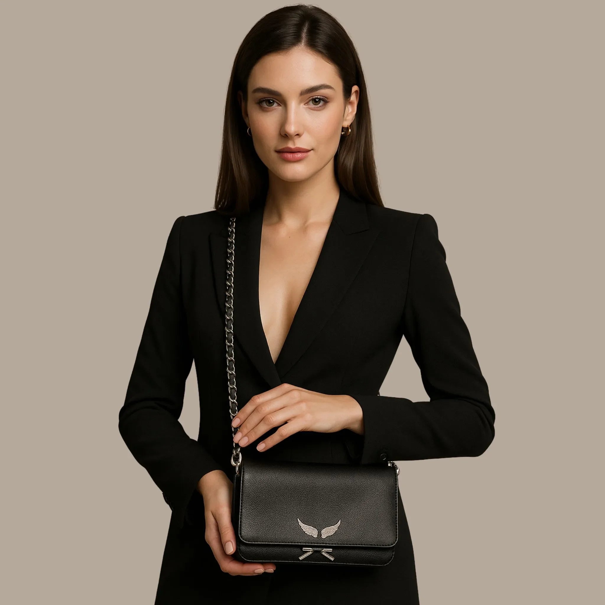 Bolsa Feminina Estilo Rock Paris - Couro Premium Linha Europeia Z&V